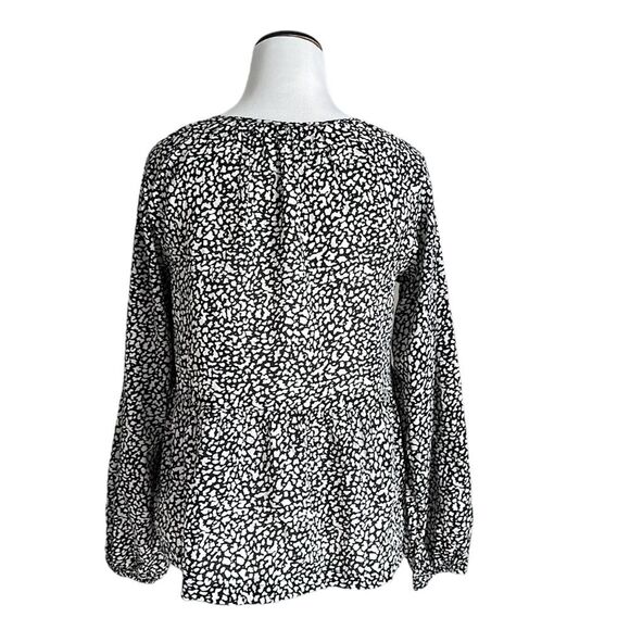 GAP Women’s Tie-Front Scoop Neck Animal Print Peplum Top Black Size M Tall - Picture 2 of 14